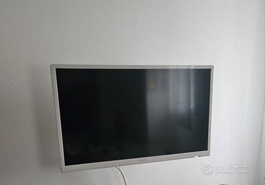 TV   PHILIPS  24"