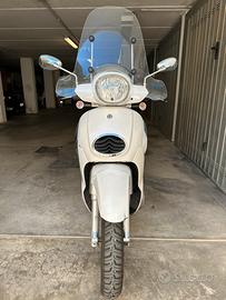 Aprilia Scarabeo 125 ie