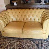 Divani Chesterfield in pelle - 2 e 3 posti