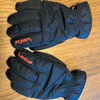 Guanti imbottiti da neve.