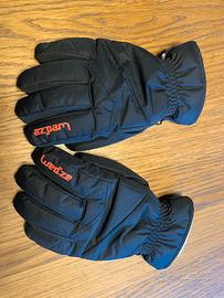 Guanti imbottiti da neve.