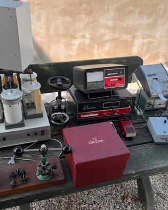 Atrezzi per orologiaio vintage funzionante