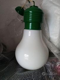 Lampadario a forma di Lampadina