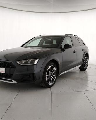 Audi A4 Allroad 40 2.0 tdi mhev Identity Contrast 