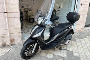 Piaggio Medley 125