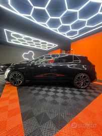 Volkswagen Golf 2.0 TDI DSG 5p. Business BlueMotio