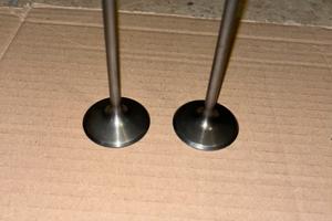 Valvole aspirazione in titanio per Honda crf 450r