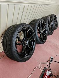 Cerchi in lega 8x18"  per Volkswagen Golf  Mod.TCR