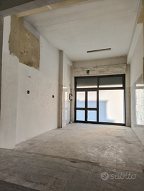 Bottega 73 mq via Garibaldi 130