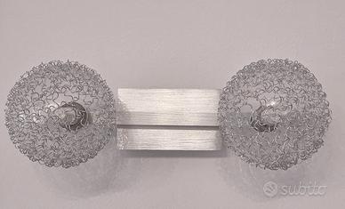 Applique a 2 luci con sfere in filo metallo