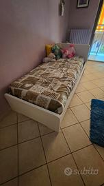 letto + comodino + materasso 