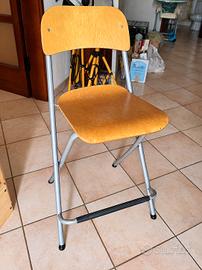 Sedia alta pieghevole in legno e metallo