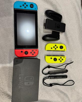 Nintendo Switch completa ORIGINALE