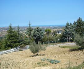 Terreno residenziale con vista mare