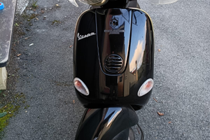 Piaggio Vespa 125