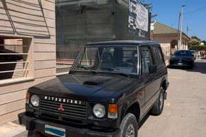 Mitsubishi Pajero L040