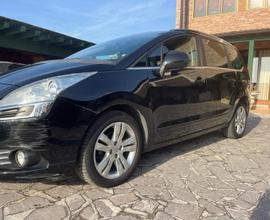 Peugeot 5008 1.6 HDi 115CV Access