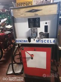 Distributore Benzina Miscela  1970