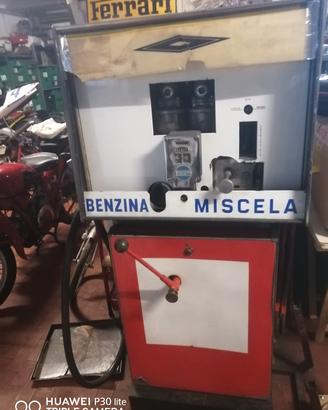 Distributore Benzina Miscela  1970