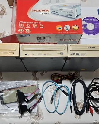 2 Masterizzatori Samsung, 1 lettore DVD