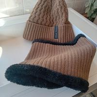 berretto e scaldacollo in lana