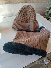 berretto e scaldacollo in lana