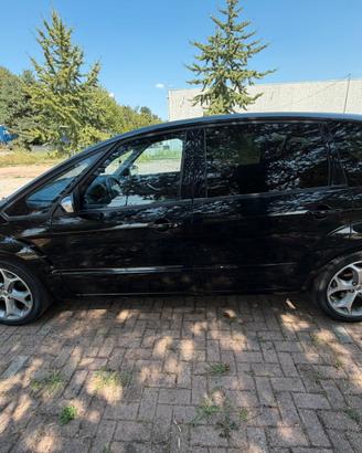 Ford SMAX