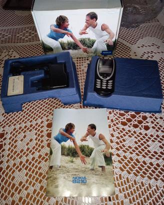 Nokia 8210 per collezione