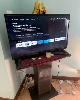 TV 32” Android Smart TV + base – come nuovo