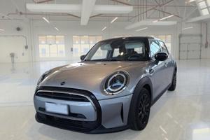 MINI COOPER CLASSIC AUTO 5 PORTE BERLINA