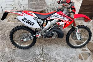 Honda cre 250