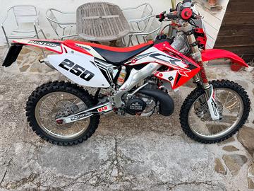 Honda cre 250