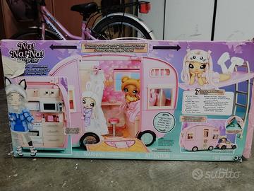 camper Na Na Na Surprise e 9 bambole