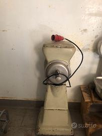 macchina per pane grattuggiato