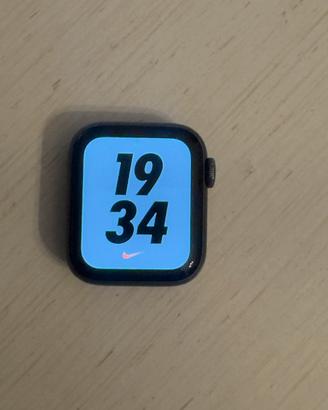 Apple Watch Nike Series 4 GPS 40mm