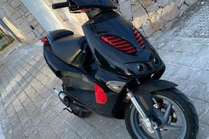 aprilia sr