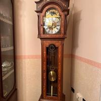 Orologio a pendolo da pavimento