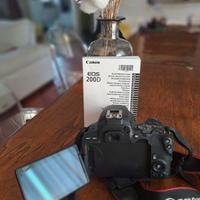 Foticamera canon EOS 200D