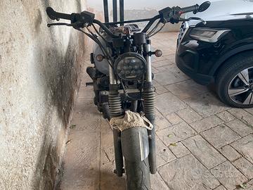 motocicletta yamaha