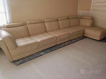 Divano Chateau d'ax beige pelle