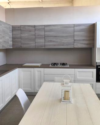 Cucina nuova di fine serie ADATTABILE, c/elettrod.