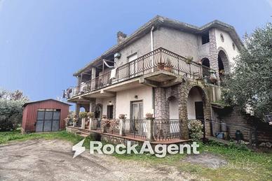 Villa di 136 m² con 4 locali a Vignanello