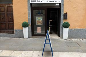 Cedessi attività fast food Greco