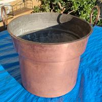 pentola rame da cucina con manici