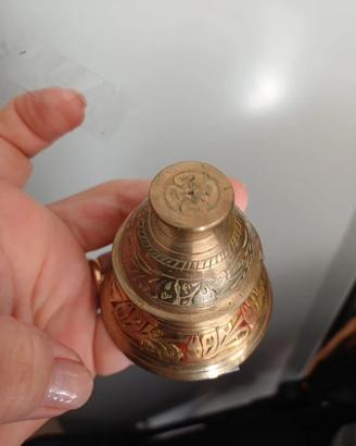 Campanella da tavolo in ottone vintage