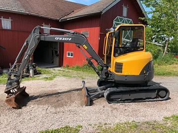 Scavetti cn scavatrice Zevio zone circondati 