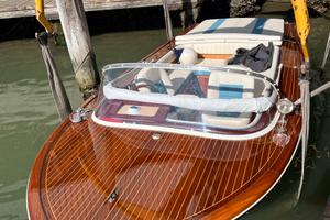 Motoscafo epoca in legno