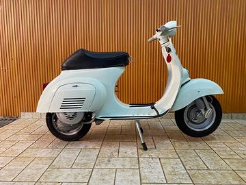 Vespa 50 N faro tondo
