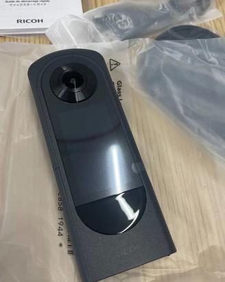 Ricoh Theta X fotocamera a 360 gradi