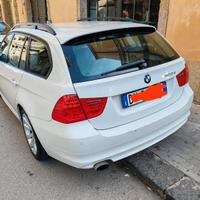 BMW 320d Sw pelle